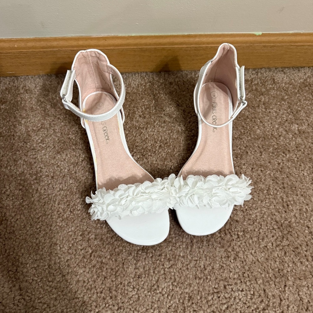Little girls shoes